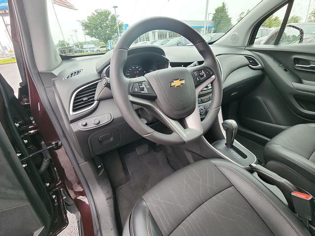 used 2022 Chevrolet Trax car, priced at $19,231