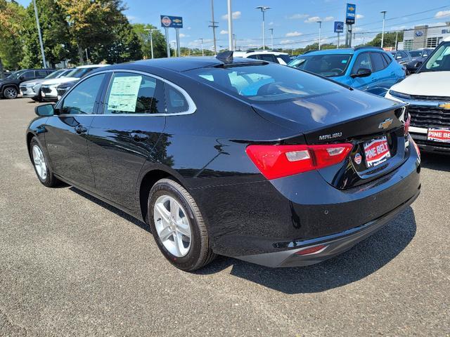 new 2025 Chevrolet Malibu car, priced at $23,032