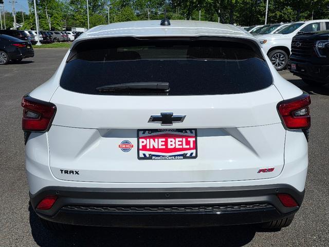 new 2025 Chevrolet Trax car, priced at $23,802