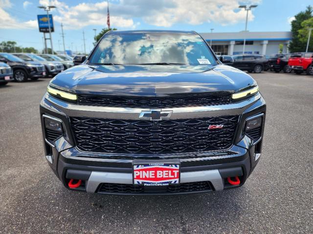 new 2025 Chevrolet Traverse car, priced at $49,407
