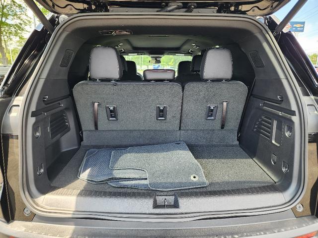 new 2025 Chevrolet Traverse car, priced at $49,407