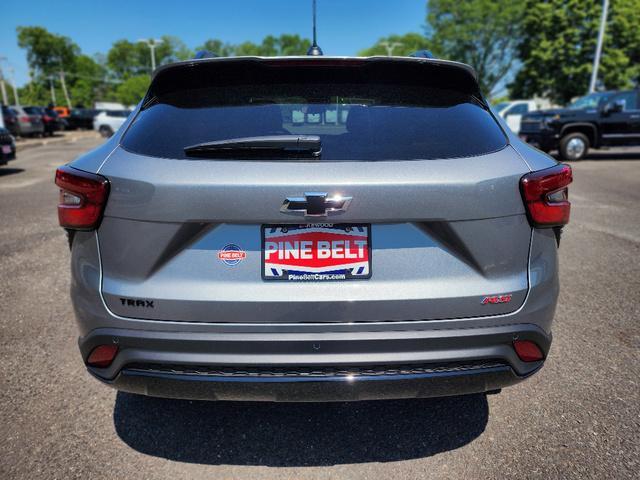 new 2025 Chevrolet Trax car, priced at $26,202