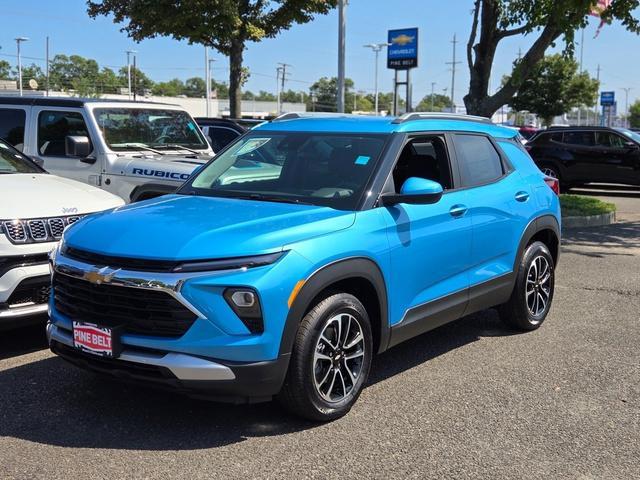 new 2025 Chevrolet TrailBlazer car, priced at $26,197