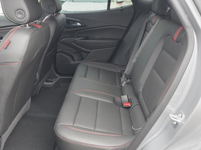 new 2025 Chevrolet Trax car, priced at $27,097