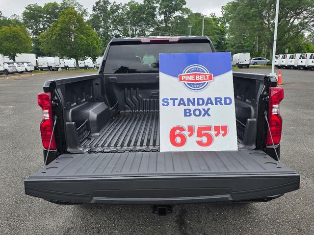 new 2025 Chevrolet Silverado 1500 car, priced at $46,137