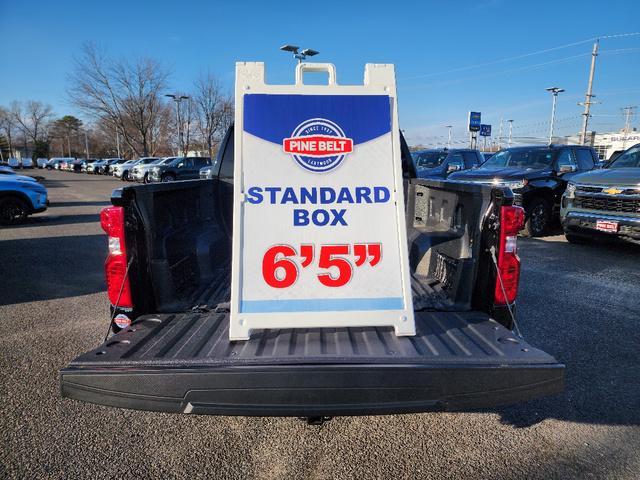 new 2025 Chevrolet Silverado 1500 car, priced at $43,018