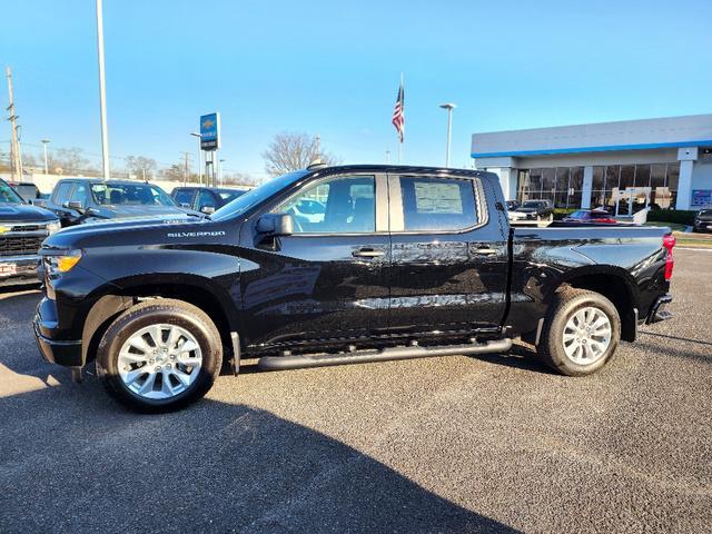 new 2025 Chevrolet Silverado 1500 car, priced at $43,018