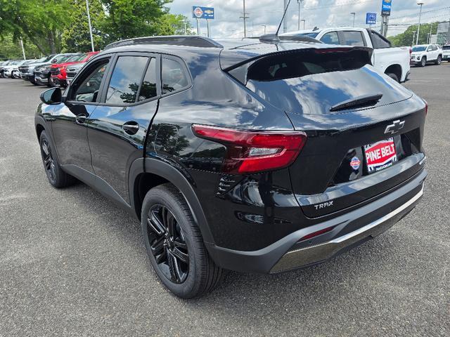 new 2025 Chevrolet Trax car, priced at $27,097