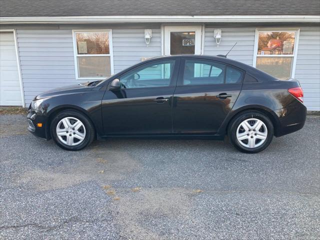 used 2015 Chevrolet Cruze car, priced at $6,695