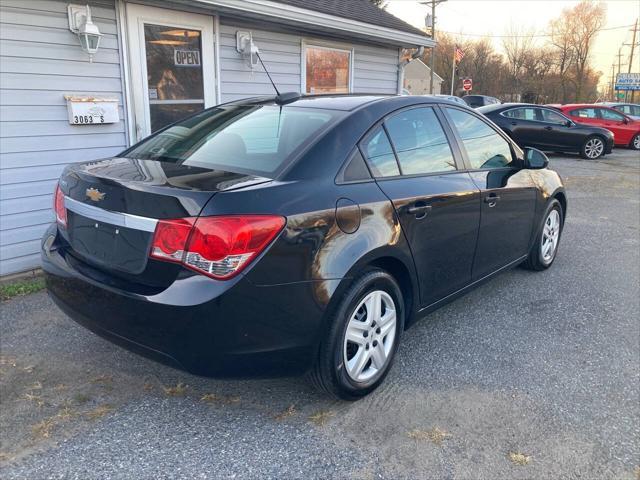 used 2015 Chevrolet Cruze car, priced at $6,695