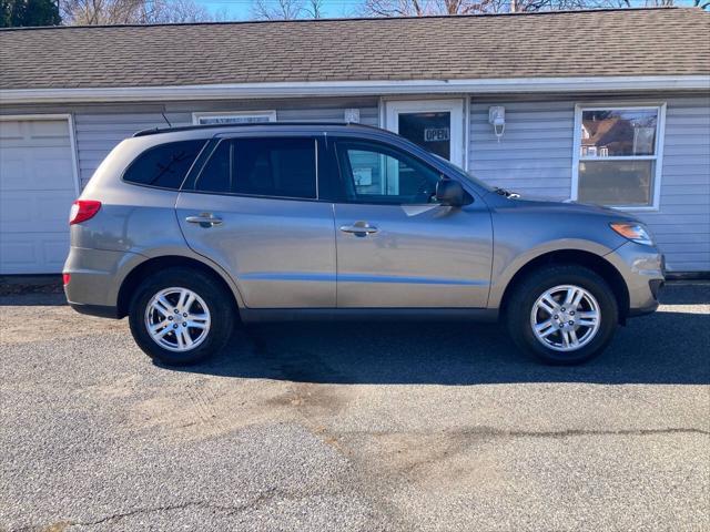 used 2012 Hyundai Santa Fe car, priced at $7,495