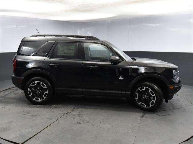 new 2024 Ford Bronco Sport car, priced at $33,911