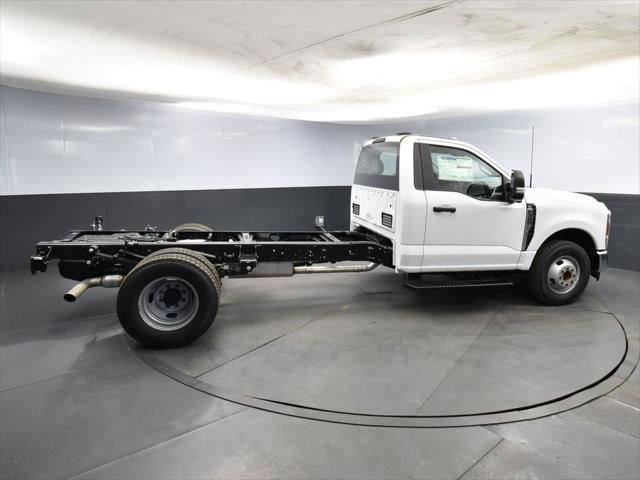 new 2024 Ford F-350 car, priced at $52,940