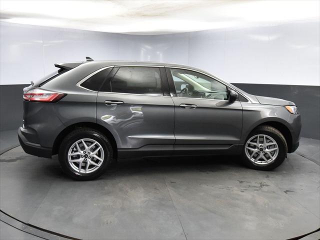 new 2024 Ford Edge car, priced at $43,250