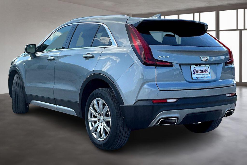 used 2023 Cadillac XT4 car, priced at $28,972