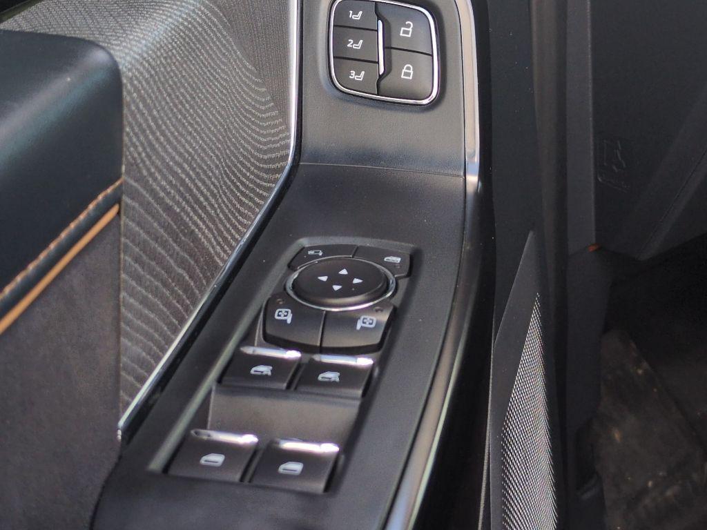 used 2021 Ford F-150 car, priced at $37,964