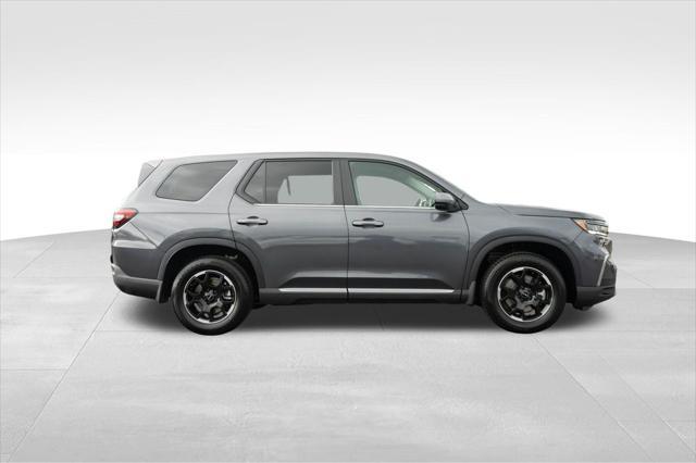 new 2025 Honda Pilot car, priced at $48,895