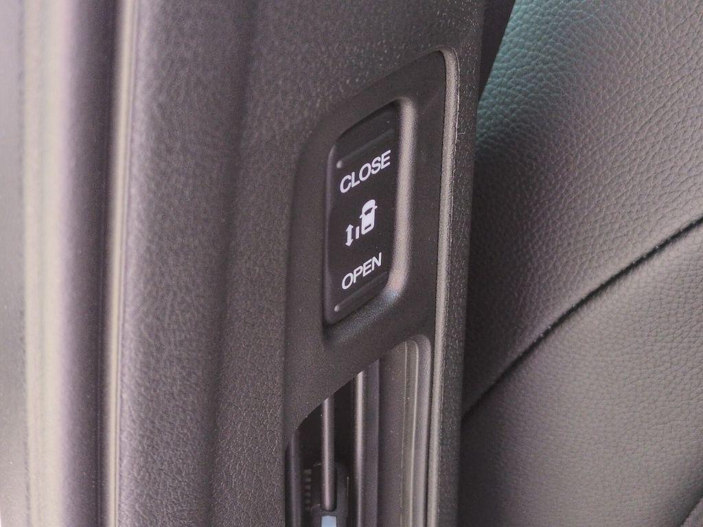 new 2026 Honda Odyssey car, priced at $45,295