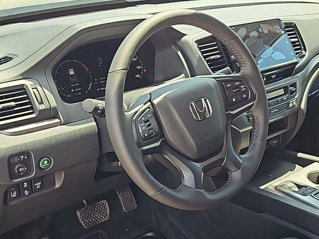 new 2025 Honda Ridgeline car, priced at $39,067