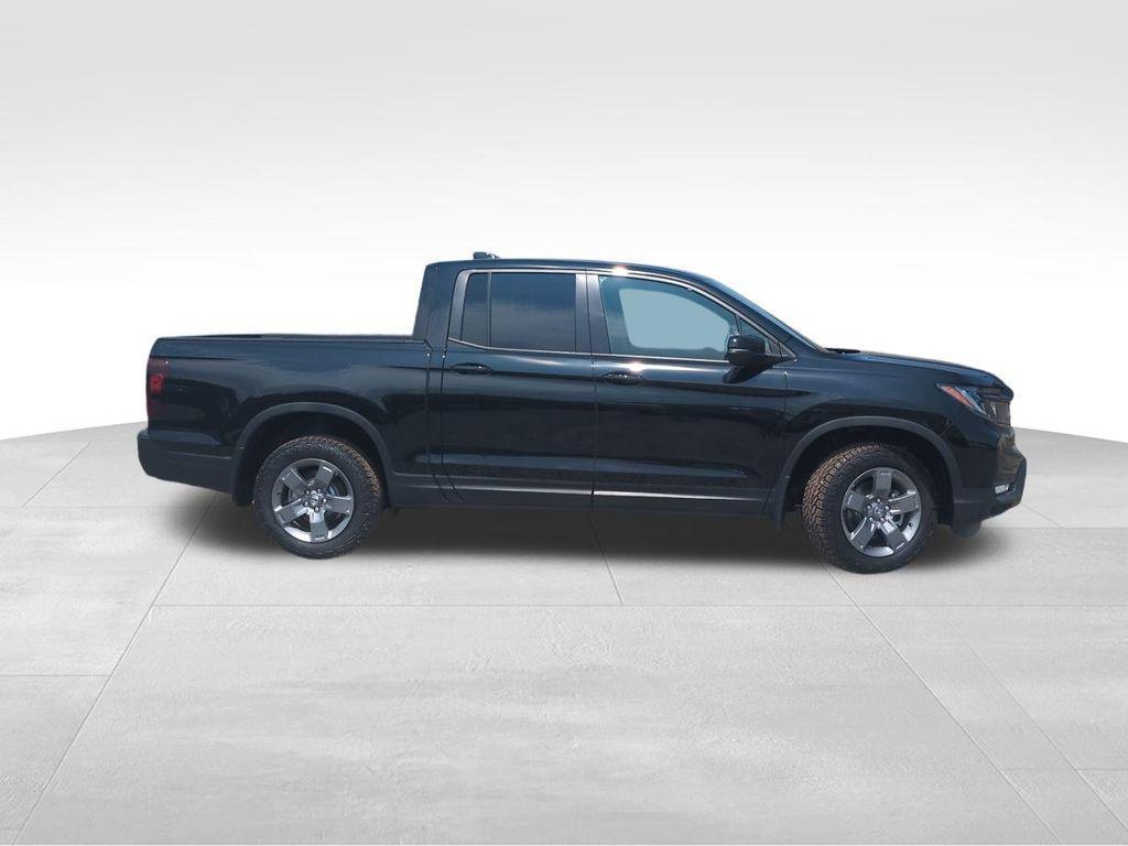 new 2025 Honda Ridgeline car, priced at $42,976