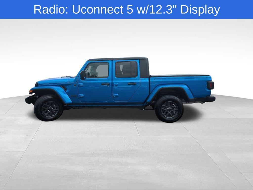 used 2024 Jeep Gladiator car, priced at $35,825