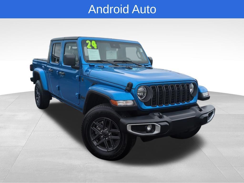 used 2024 Jeep Gladiator car, priced at $35,825