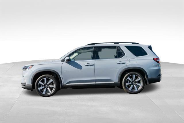 new 2025 Honda Pilot car, priced at $51,450