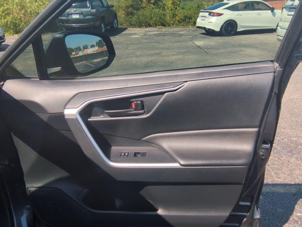 used 2019 Toyota RAV4 car, priced at $23,262