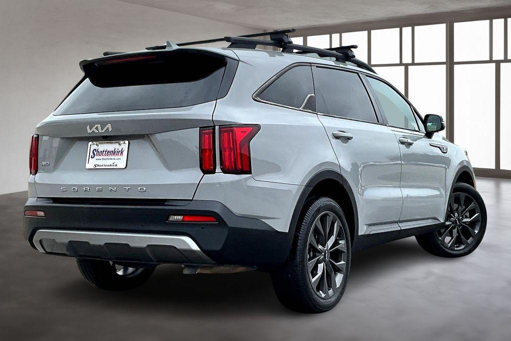 used 2022 Kia Sorento car, priced at $29,999