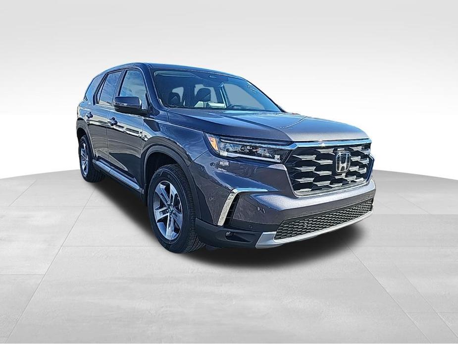 new 2024 Honda Pilot car, priced at $41,463