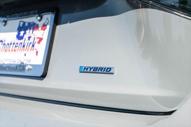 new 2025 Honda Civic Hybrid car, priced at $30,555