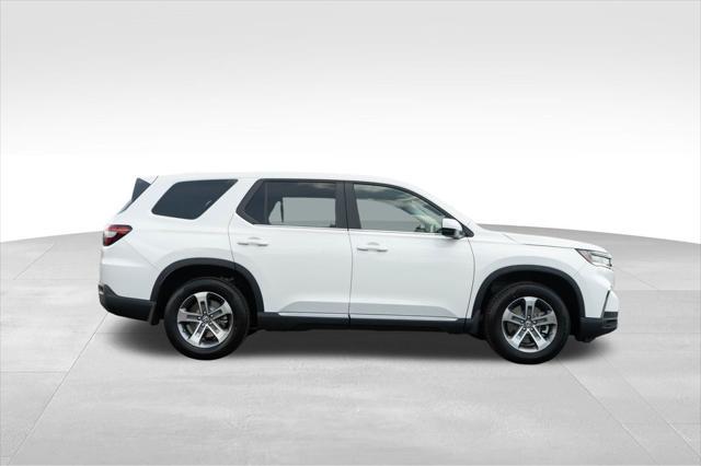 new 2025 Honda Pilot car, priced at $47,505