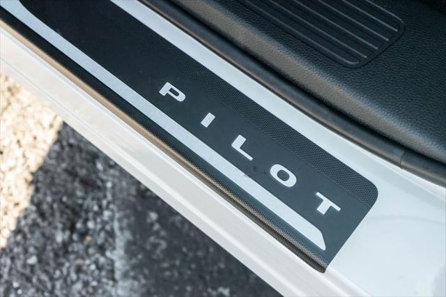 new 2025 Honda Pilot car, priced at $48,180