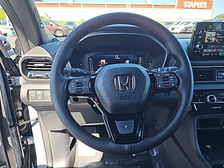 new 2025 Honda Pilot car, priced at $56,130