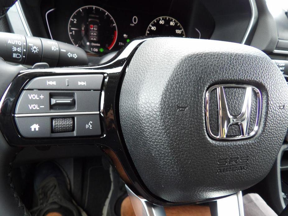 new 2024 Honda Pilot car, priced at $50,395