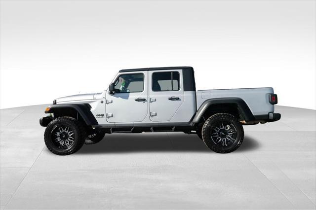 used 2023 Jeep Gladiator car, priced at $34,594