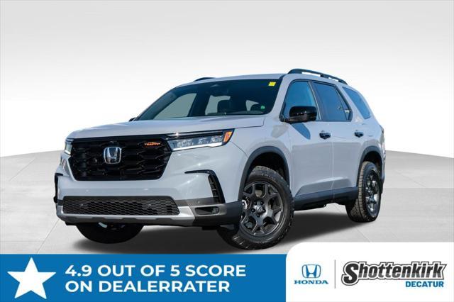 new 2025 Honda Pilot car, priced at $50,795