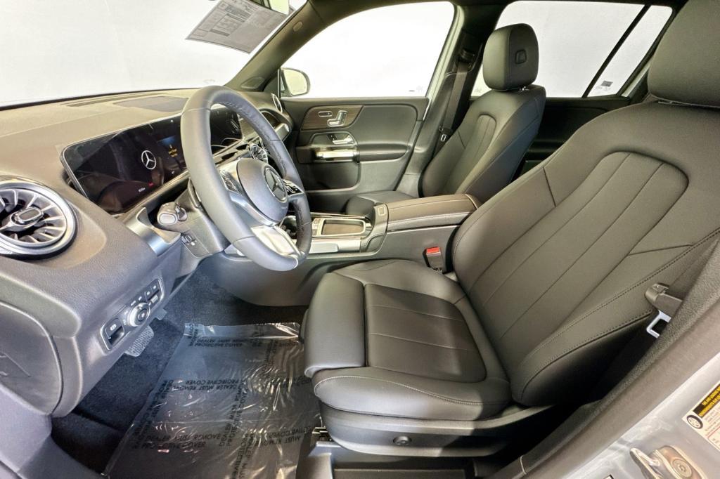 new 2026 Mercedes-Benz GLB 250 car, priced at $54,030
