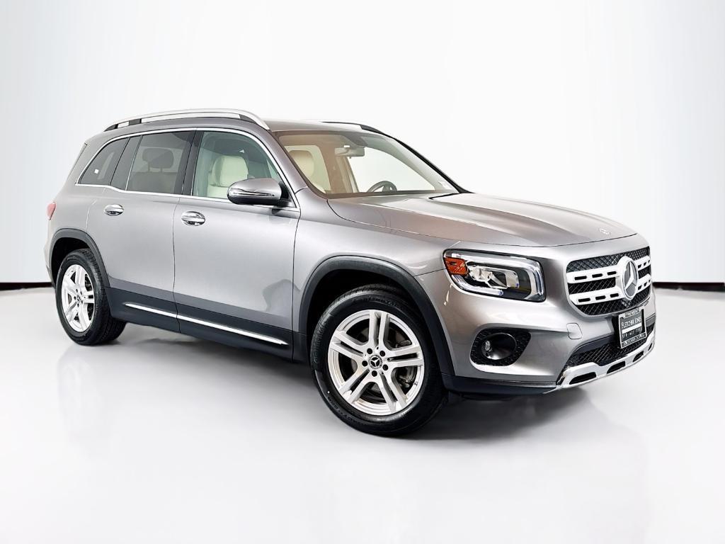 used 2020 Mercedes-Benz GLB 250 car, priced at $27,653