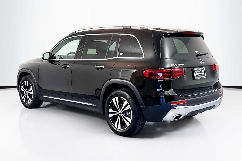 new 2025 Mercedes-Benz GLB 250 car, priced at $48,450