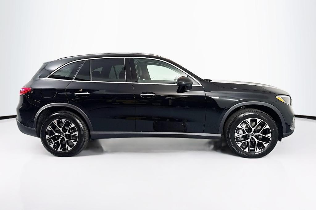 new 2025 Mercedes-Benz GLC 350e car, priced at $61,700