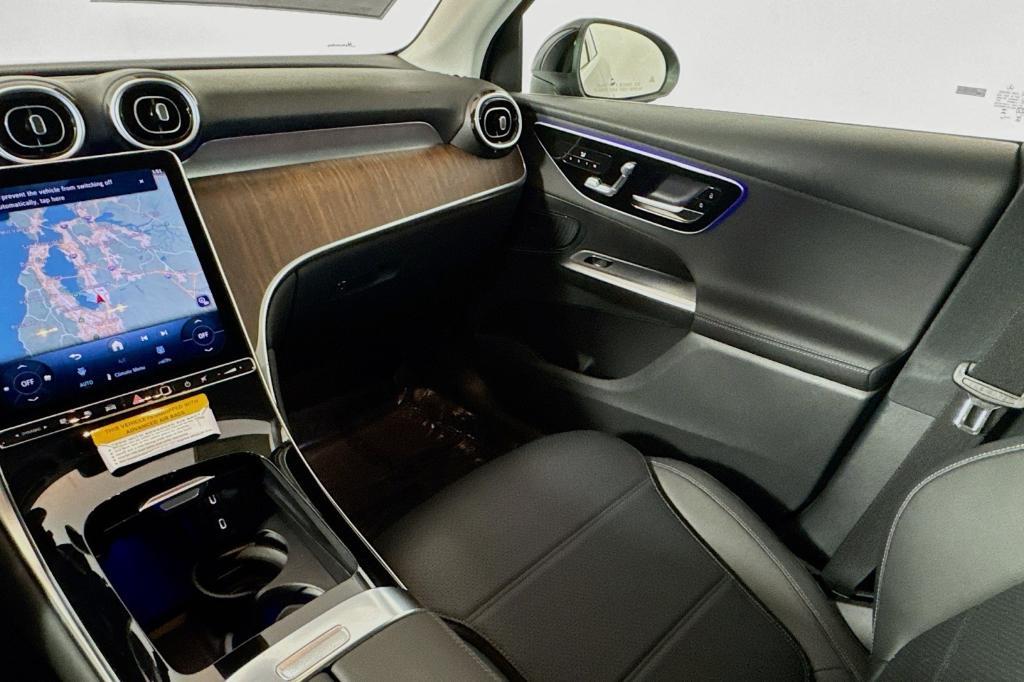 new 2025 Mercedes-Benz GLC 350e car, priced at $61,700