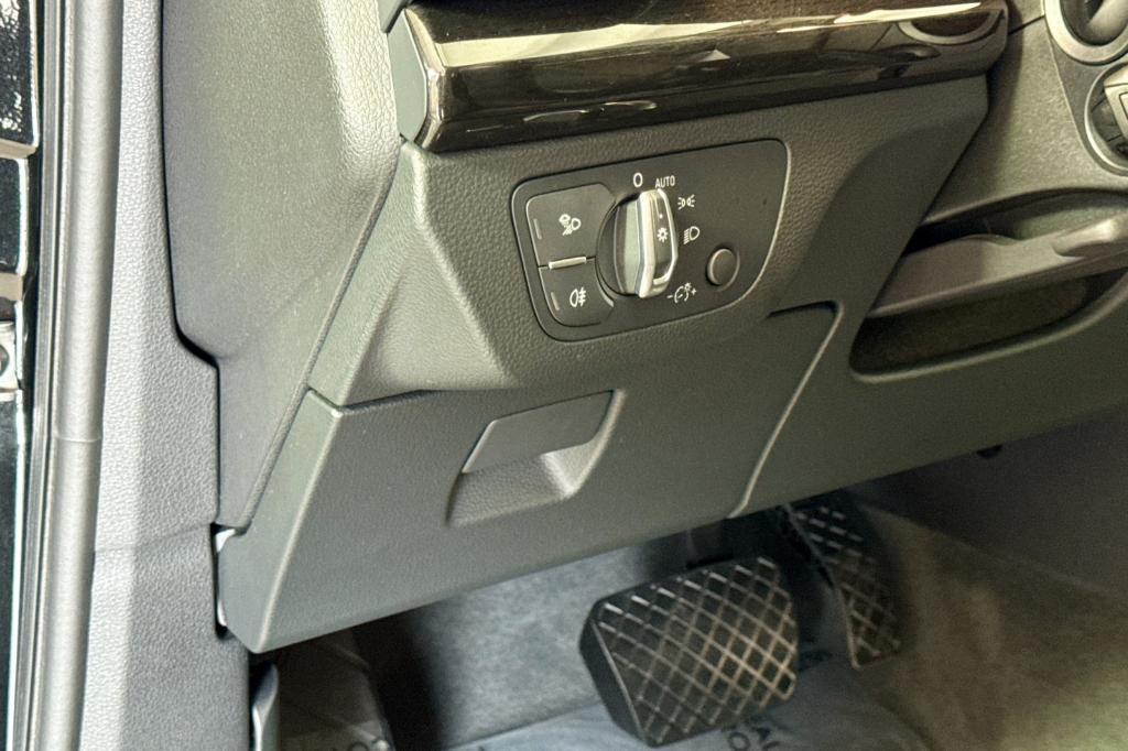 used 2020 Audi Q5 e car, priced at $26,994