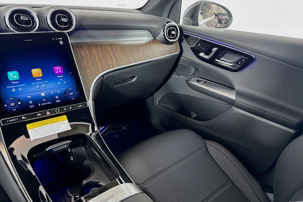 new 2025 Mercedes-Benz GLC 300 car, priced at $51,565