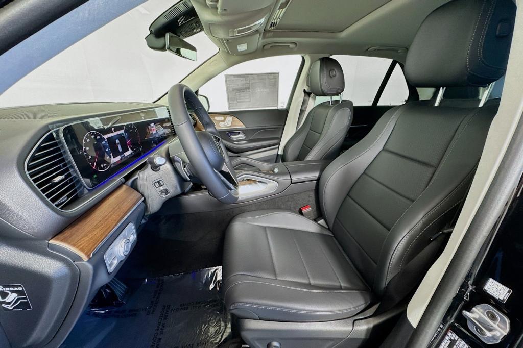 new 2025 Mercedes-Benz GLE 350 car, priced at $67,345