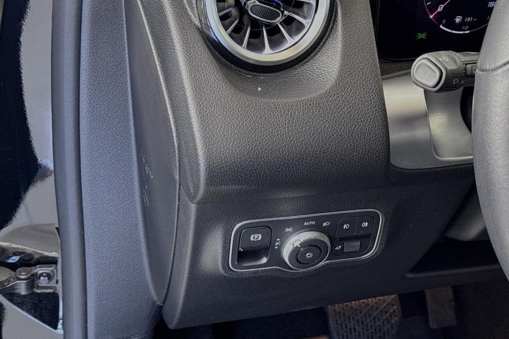used 2024 Mercedes-Benz GLB 250 car, priced at $31,993
