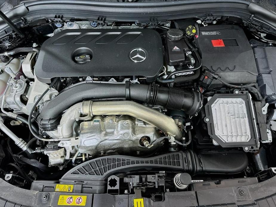 new 2025 Mercedes-Benz GLA 250 car, priced at $45,875