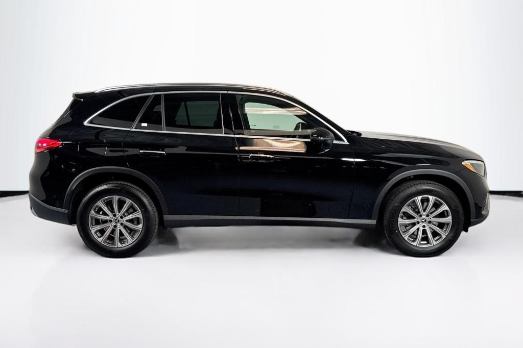 new 2026 Mercedes-Benz GLC 300 car, priced at $55,190