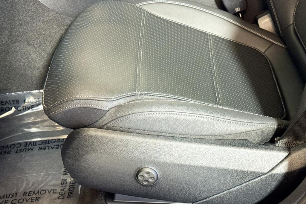 new 2026 Mercedes-Benz GLC 300 car, priced at $55,190