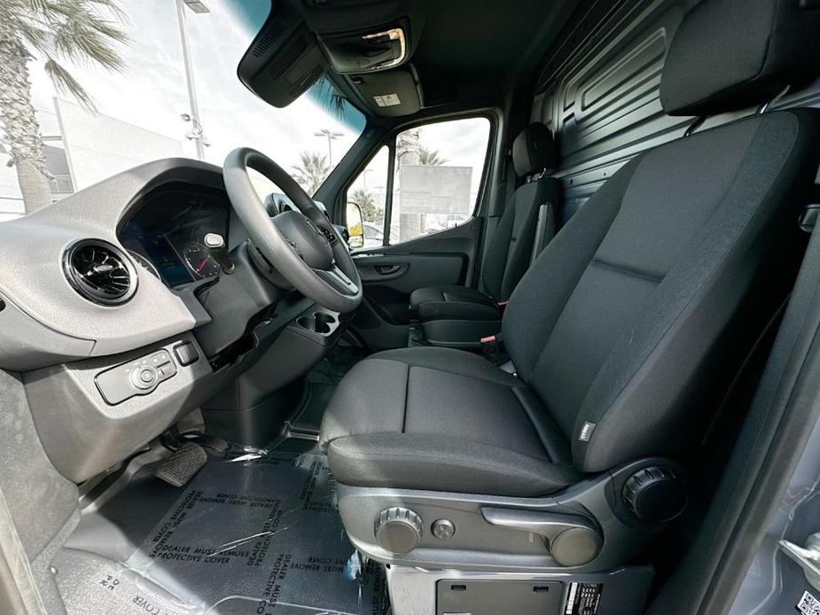 new 2024 Mercedes-Benz Sprinter 2500 car, priced at $61,796